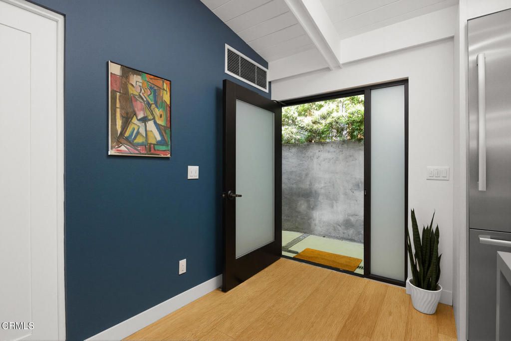3902 Sunset Drive, Los Angeles, CA 90027 — photo 3