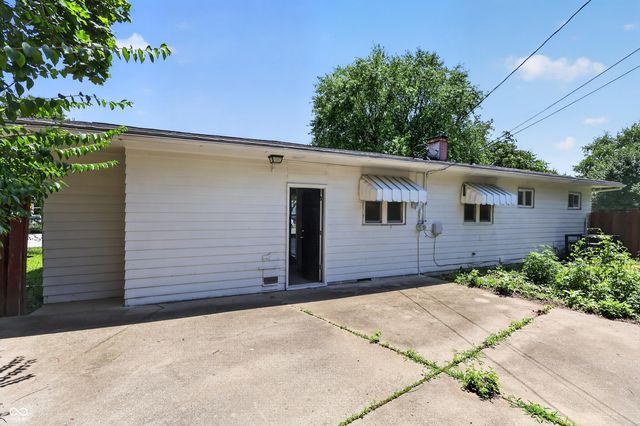 298 Gilbert Avenue, Beech Grove, IN 46107