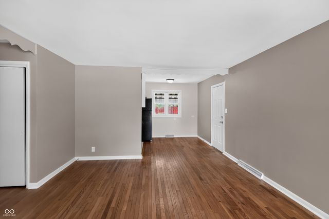 298 Gilbert Avenue, Beech Grove, IN 46107