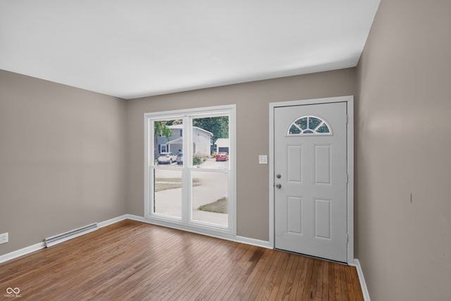 298 Gilbert Avenue, Beech Grove, IN 46107
