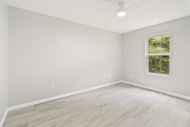 84 Clover Leaf Circle, Burnside, KY 42519