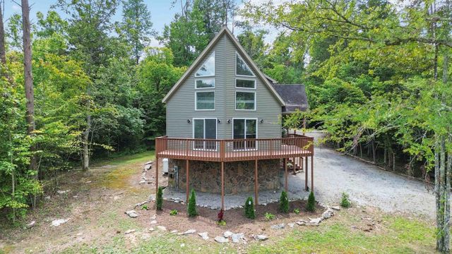 84 Clover Leaf Circle, Burnside, KY 42519