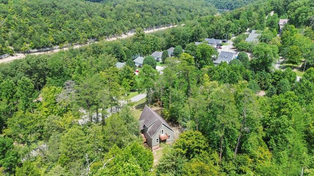 84 Clover Leaf Circle, Burnside, KY 42519