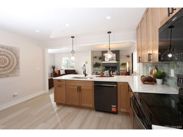805 Perry St, Denver, CO 80204