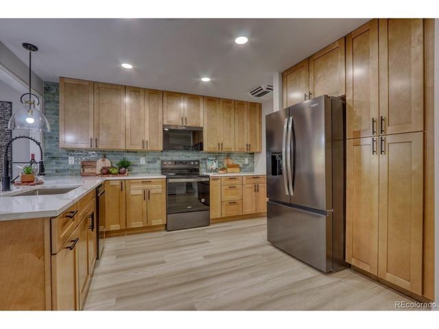 805 Perry St, Denver, CO 80204