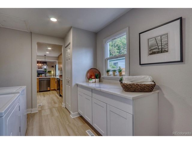 805 Perry St, Denver, CO 80204