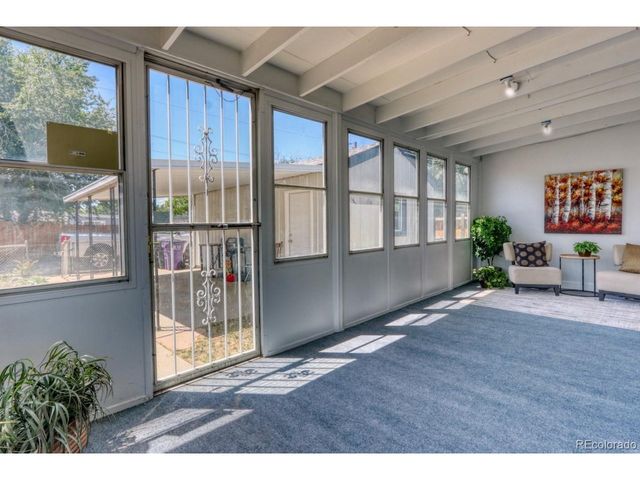 805 Perry St, Denver, CO 80204
