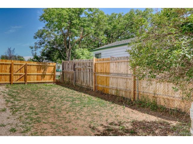 805 Perry St, Denver, CO 80204