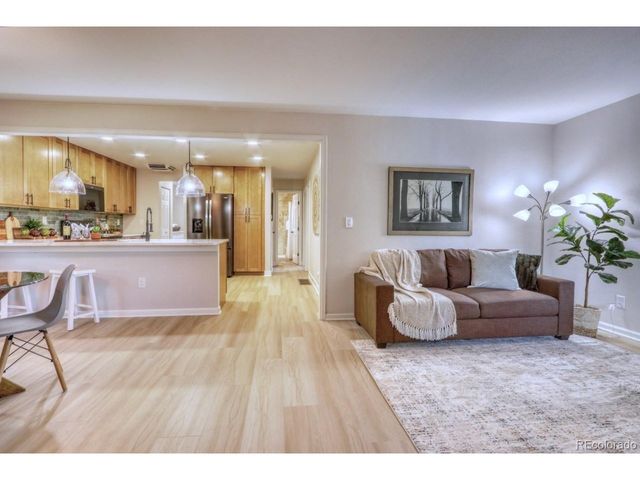 805 Perry St, Denver, CO 80204