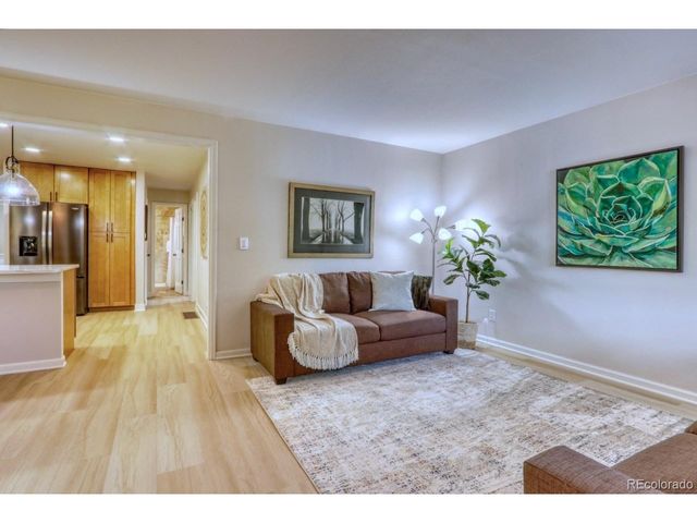 805 Perry St, Denver, CO 80204