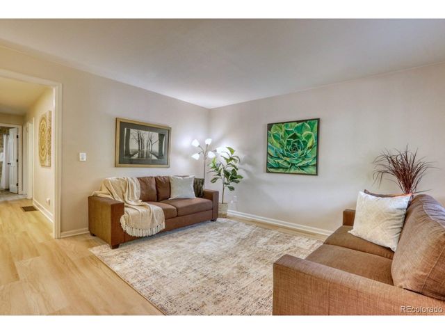 805 Perry St, Denver, CO 80204