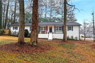 10 Valley Forest SE Lane, Smyrna, GA 30082