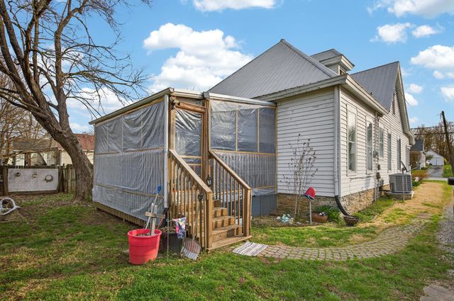 225 N Main Street, Lawrenceburg, KY 40342