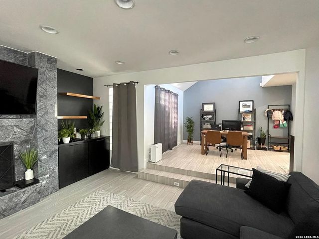 3551 Wellsprings, San Antonio, TX 78230