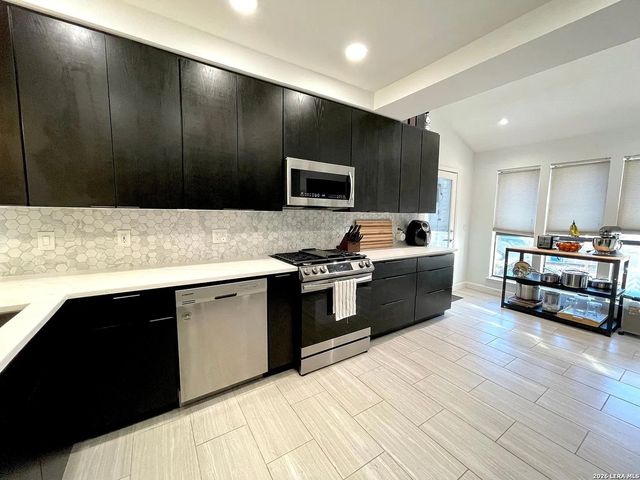 3551 Wellsprings, San Antonio, TX 78230