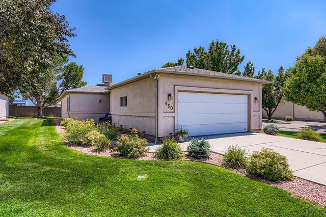450 S Soaring Eagle Dr, Pueblo West, CO 81007