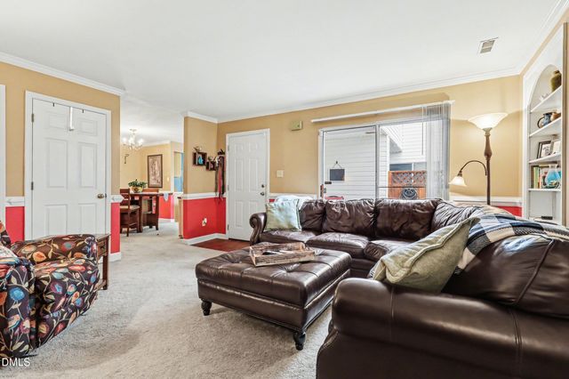 391 Summerwalk Circle, Chapel Hill, NC 27517