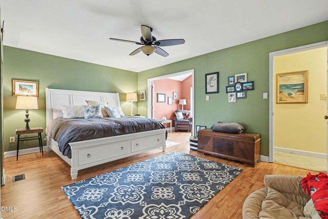 391 Summerwalk Circle, Chapel Hill, NC 27517