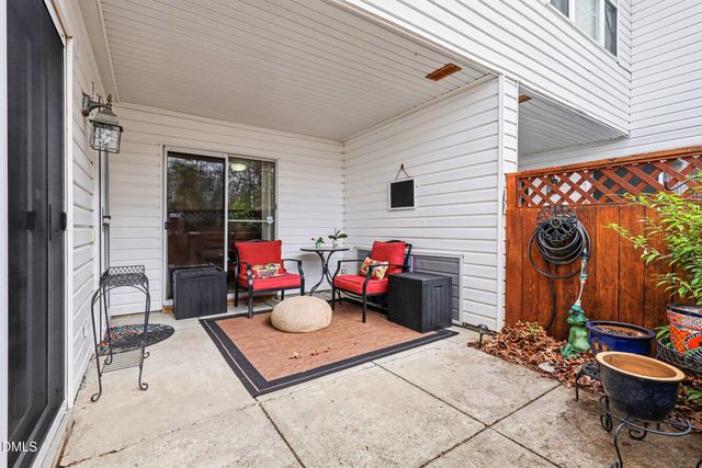 391 Summerwalk Circle, Chapel Hill, NC 27517