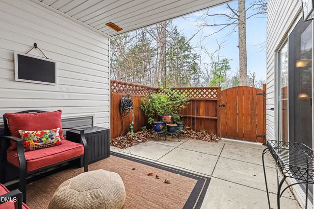 391 Summerwalk Circle, Chapel Hill, NC 27517