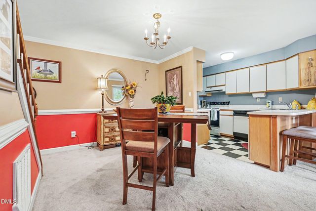 391 Summerwalk Circle, Chapel Hill, NC 27517