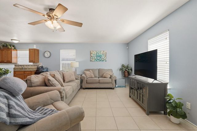 1631 Quail Run, Brookshire, TX 77423