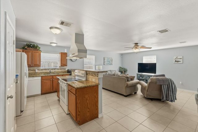 1631 Quail Run, Brookshire, TX 77423