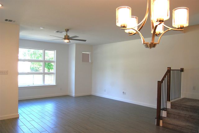 369 Oakbend Drive, Lewisville, TX 75067