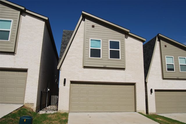 369 Oakbend Drive, Lewisville, TX 75067