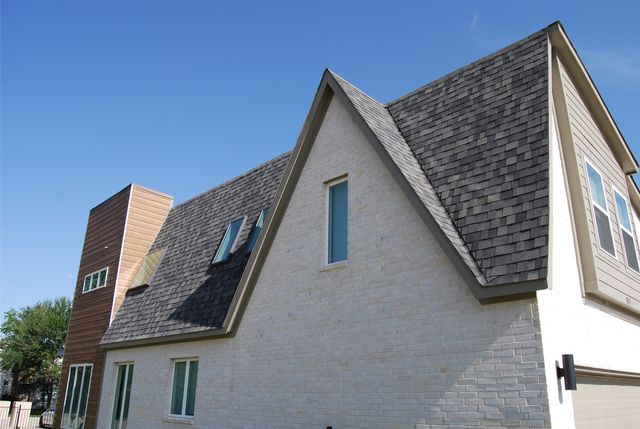 369 Oakbend Drive, Lewisville, TX 75067
