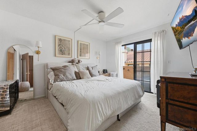 1460 Hornblend, San Diego, CA 92109