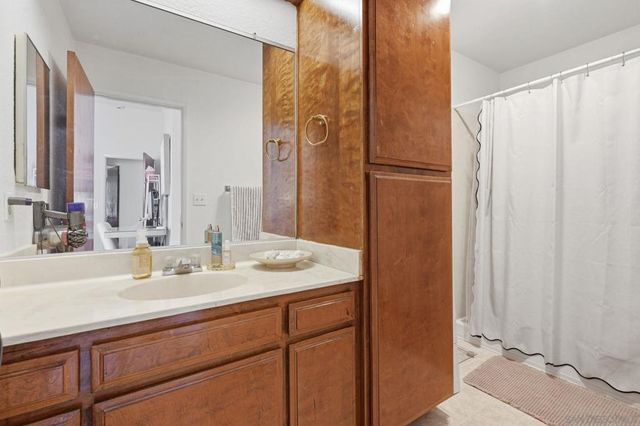 1460 Hornblend, San Diego, CA 92109