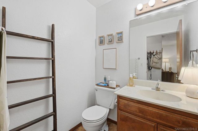 1460 Hornblend, San Diego, CA 92109