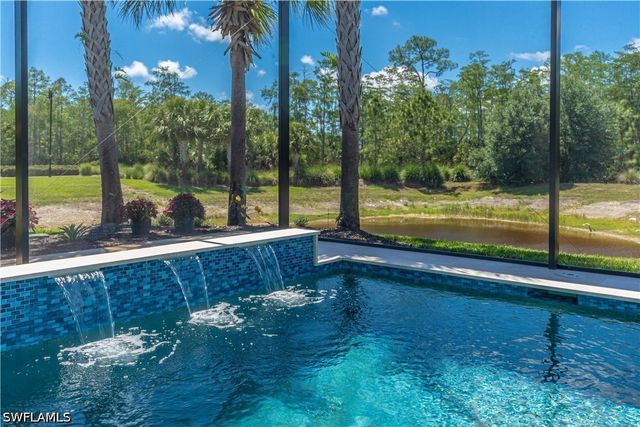 7343 Mockingbird CT, Naples, FL 34114