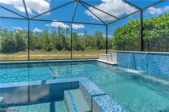 7343 Mockingbird CT, Naples, FL 34114