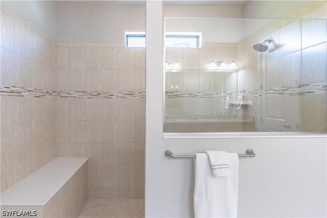 7343 Mockingbird CT, Naples, FL 34114
