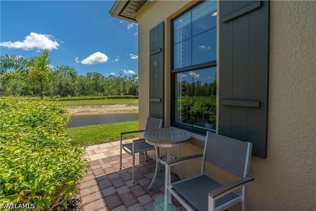 7343 Mockingbird CT, Naples, FL 34114