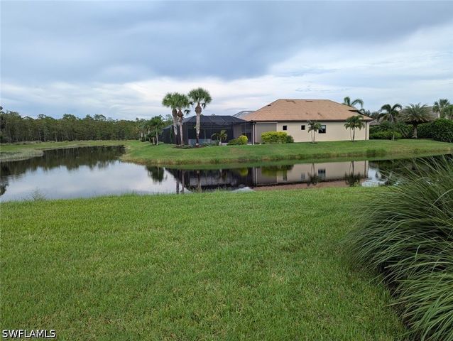 7343 Mockingbird CT, Naples, FL 34114