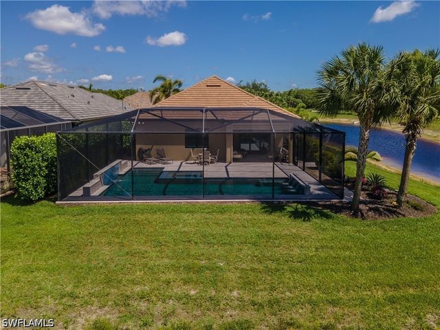 7343 Mockingbird CT, Naples, FL 34114