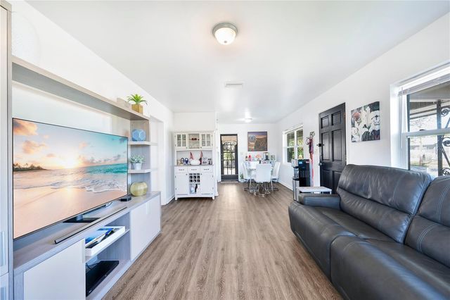 120 PETTEWAY DRIVE, Lakeland, FL 33805