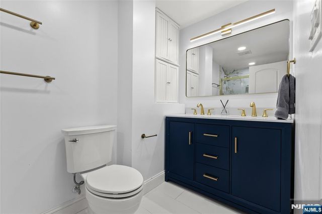 132 Cresthill Avenue, Clifton, NJ 07012