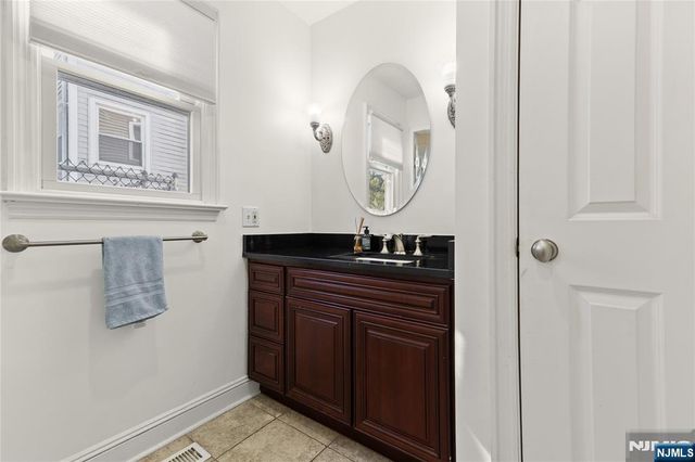 132 Cresthill Avenue, Clifton, NJ 07012