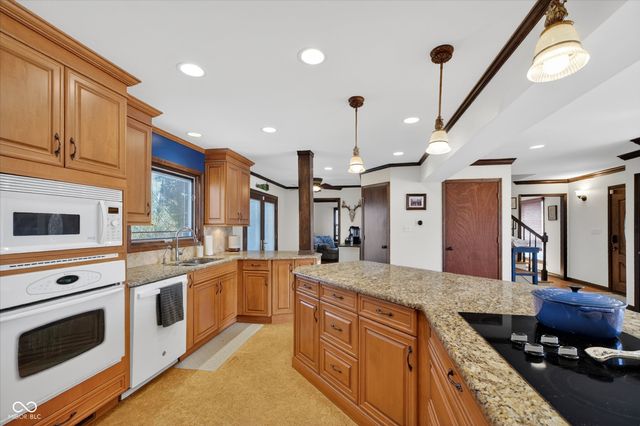 7368 E 71st Street, Indianapolis, IN 46256