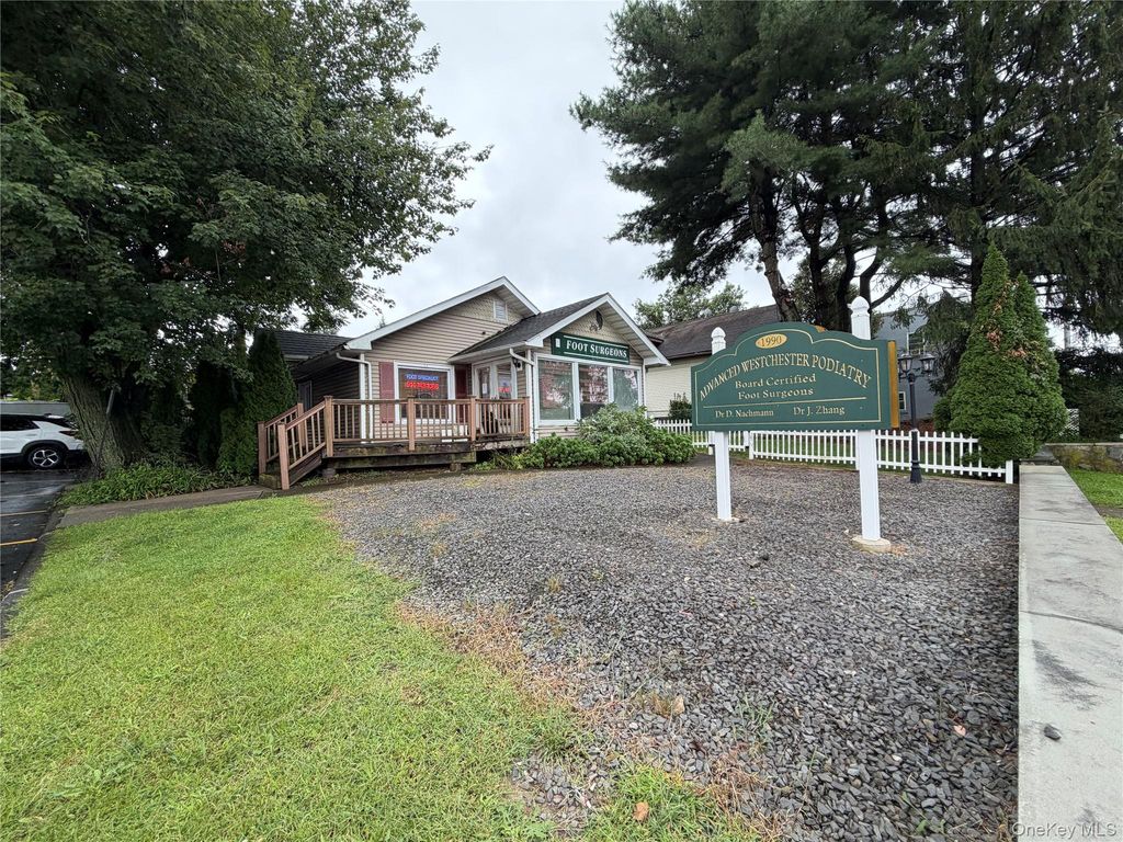 1990 E Main Street, Mohegan Lake, NY 10547 — exterior