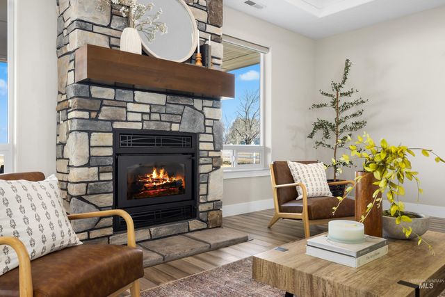 8018 Plumberry Ct, Middleton, ID 83644