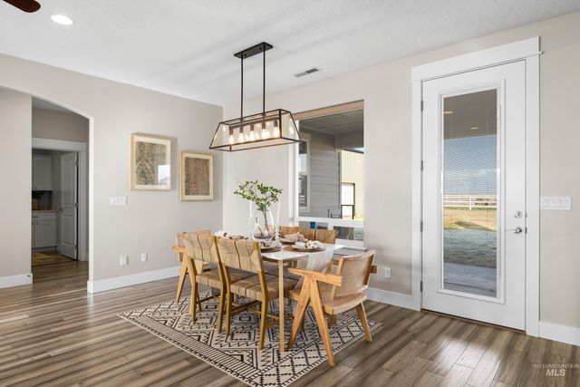 8018 Plumberry Ct, Middleton, ID 83644