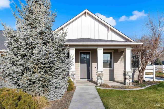 8018 Plumberry Ct, Middleton, ID 83644