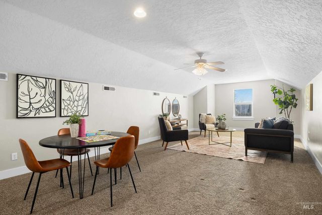 8018 Plumberry Ct, Middleton, ID 83644