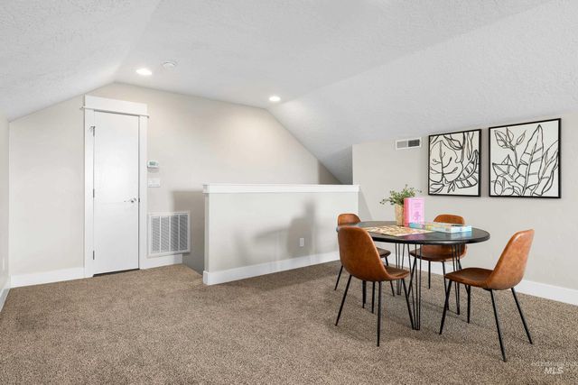 8018 Plumberry Ct, Middleton, ID 83644