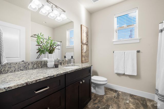 8018 Plumberry Ct, Middleton, ID 83644